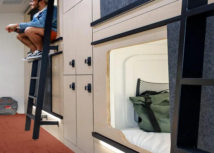 Lylo Auckland Hostel